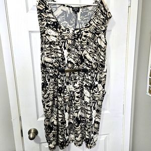 Abstract print dress plus size